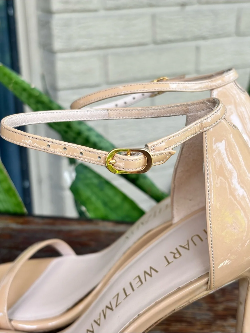 Stuart Weitzman Nudist II 75 Adobe Beige Patent Leather Strappy Sandals Size 9